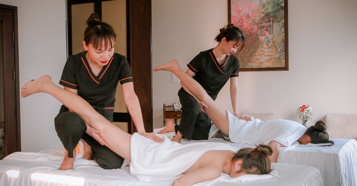 Exploring the Uses of Mud Wraps in Spa Treatments