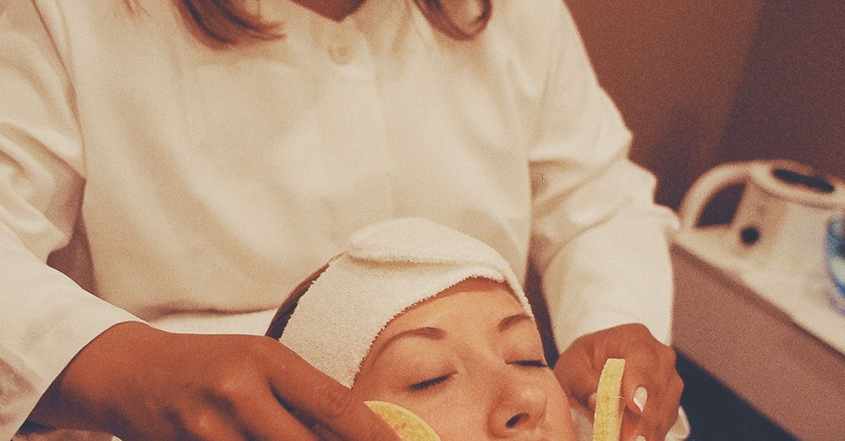 How Exfoliating Facials Can Improve Skin Texture