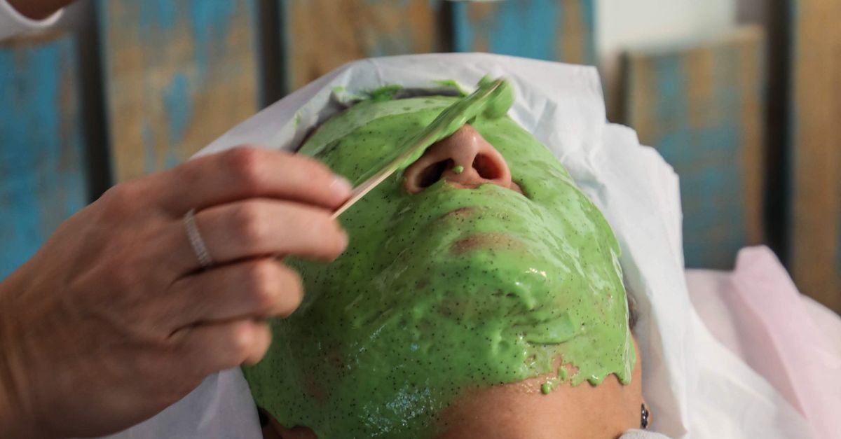 The Benefits of Sugar Scrubs for Smooth Skin